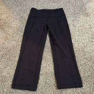 Lululemon size 4